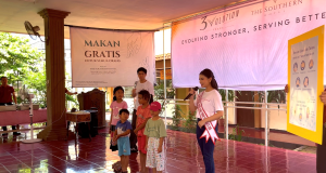 The Southern Hotel Surabaya Gelar “Road to Anniversary 3volution” Melalui Kegiatan Makan Siang Gratis untuk Masyarakat