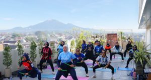 Hotel dengan Kolam Renang Outdoor dan View Pegunungan di Malang, Tempat Ideal untuk Staycation dan Olahraga