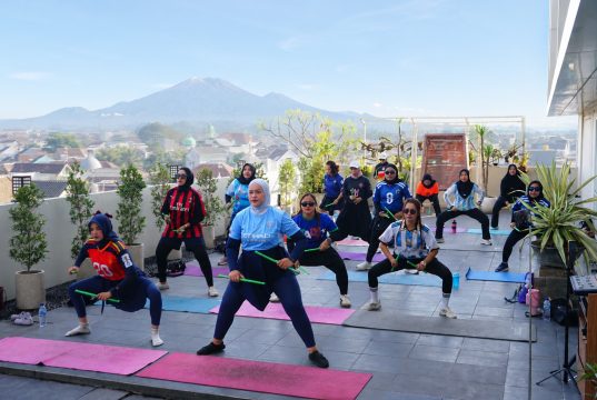 Hotel dengan Kolam Renang Outdoor dan View Pegunungan di Malang, Tempat Ideal untuk Staycation dan Olahraga