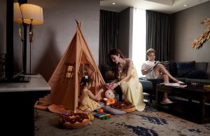 Liburan Sekolah Seru di Vasa Hotel Surabaya : Staycation Dengan Bermain di Playground Sepuasnya Hingga Berkemah Di Dalam Kamar