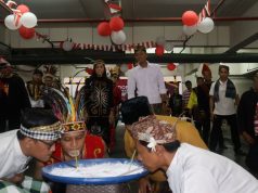 Beragam Busana Adat dan Lomba Kemerdekaan Semarakkan Perayaan HUT RI Ke 81 di Swiss-Belinn Manyar Surabaya