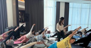 Hotel Ciputra World Surabaya Hadirkan “Serenade of Peace: Yoga and Sound Healing Session”, Harmonisasi Body, Mind & Soul Melalui Sesi Yoga dan Sound Healing